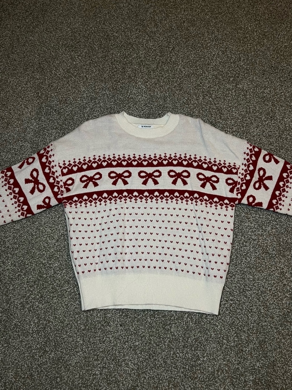 Women's White & Red Patterned Crewneck Sweater